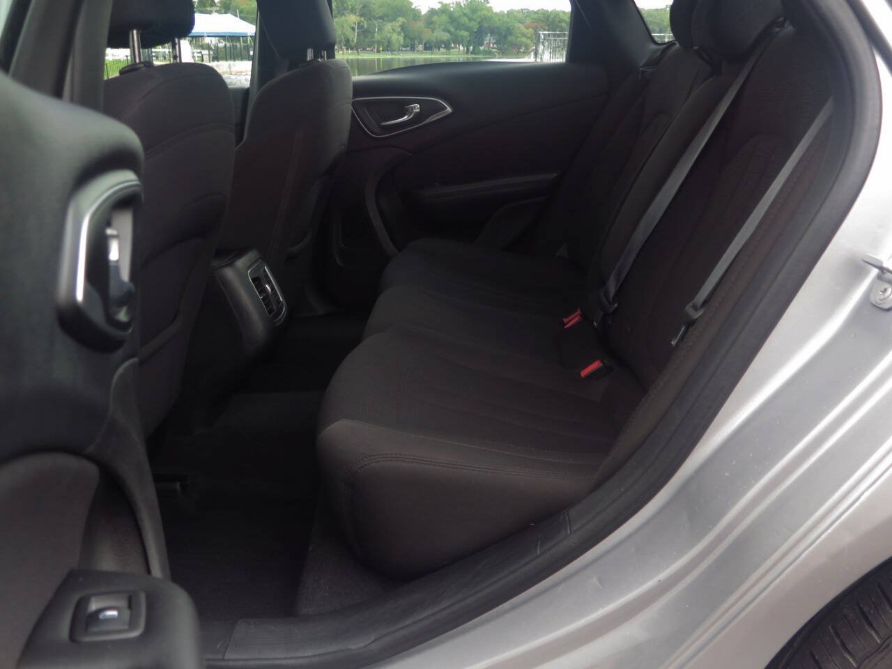 Used 2015 Chrysler 200 Limited w/ Convenience Group FWD image 14