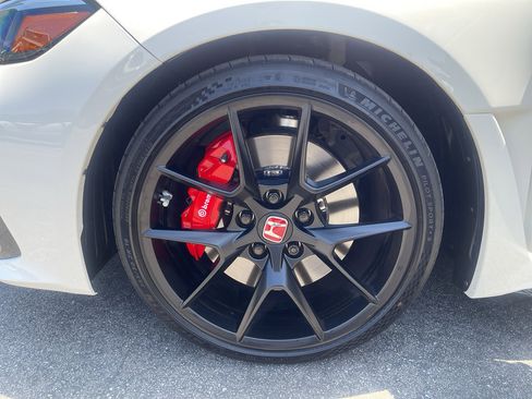 Used 2024 Honda Civic Type R image 8