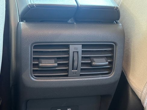 Used 2023 Nissan Rogue SV FWD image 16