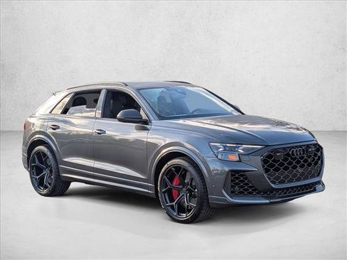 New 2026 Audi RS Q8 performance image 5