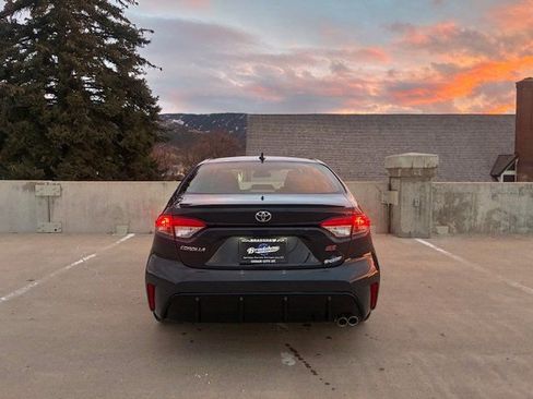 Used 2024 Toyota Corolla SE w/ SE Premium Package image 7