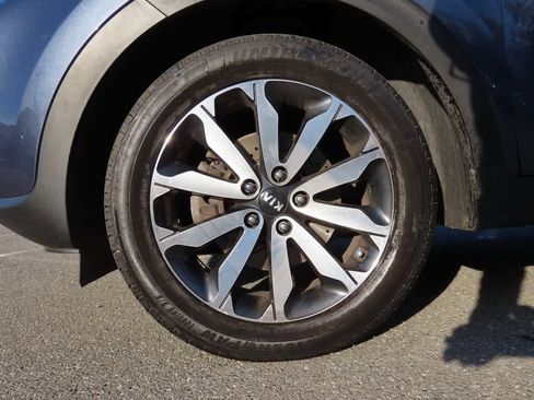 Used 2017 Kia Sportage EX image 10