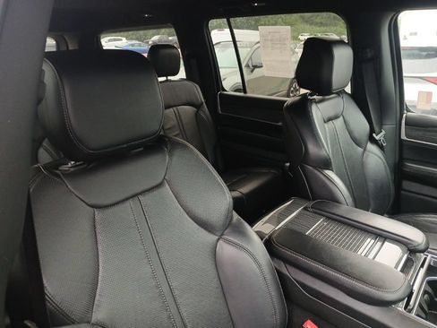 Used 2022 Jeep Wagoneer Series II AWD/4WD image 22