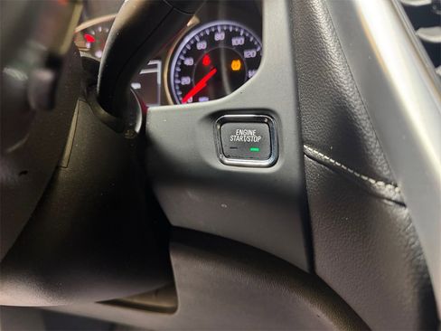 Used 2019 GMC Acadia SLT w/ LPO, Floor Liner Package image 29