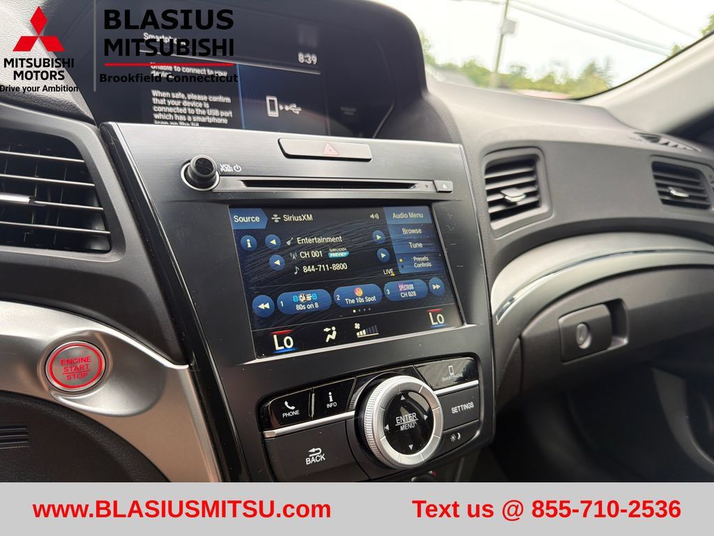 Used 2020 Acura ILX w/ Premium Package FWD image 18