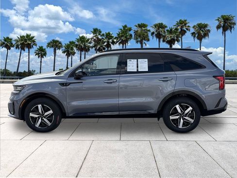 Used 2023 Kia Sorento S FWD image 5