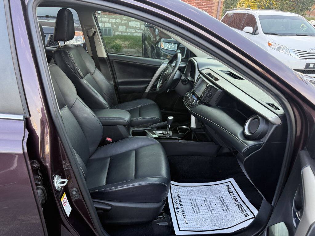 Used 2018 Toyota RAV4 Limited w/ Advanced Technology Package FWD image 20