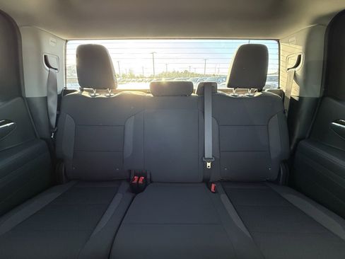 Used 2025 GMC Sierra 1500 SLE image 29