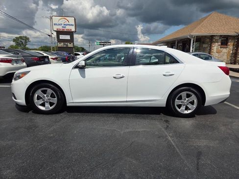 Used 2015 Chevrolet Malibu LT FWD image 3