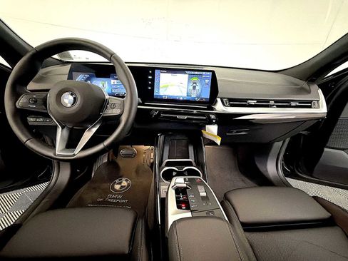 Used 2025 BMW X2 xDrive28i w/ Convenience Package image 15