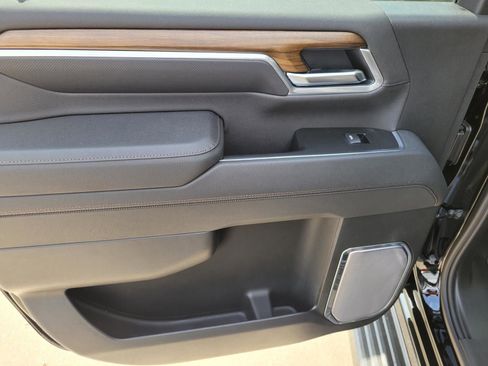 New 2026 Chevrolet Silverado 3500 High Country w/ High Country Premium Package AWD/4WD image 8