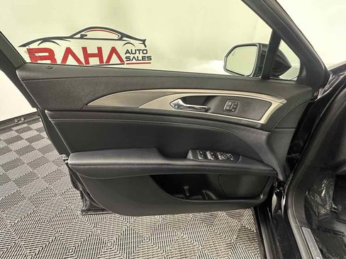 Used 2019 Lincoln MKZ Premiere image 15