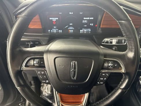 Used 2021 Lincoln Navigator L Reserve AWD/4WD image 11