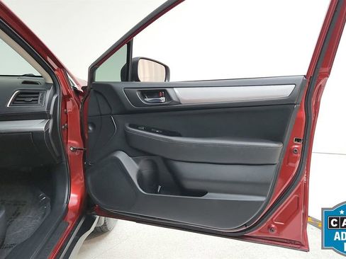 Used 2018 Subaru Outback 2.5i Premium image 47