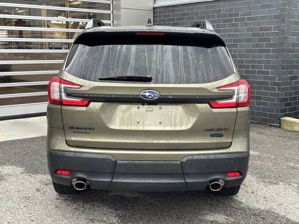 Used 2023 Subaru Ascent Onyx Edition AWD/4WD image 5
