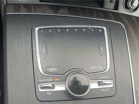 Used 2020 Audi Q5 Prestige image 29