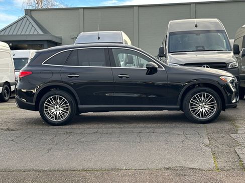 New 2026 Mercedes-Benz GLC 300 4MATIC image 3