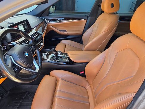 Used 2017 BMW 530i xDrive AWD/4WD image 14