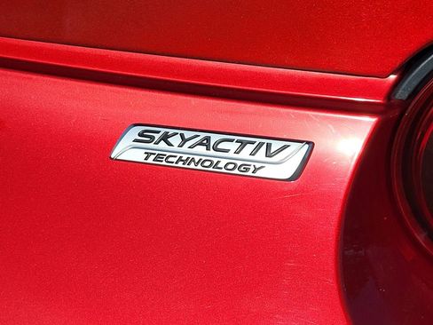 Used 2017 MAZDA MX-5 Miata RF Grand Touring image 20