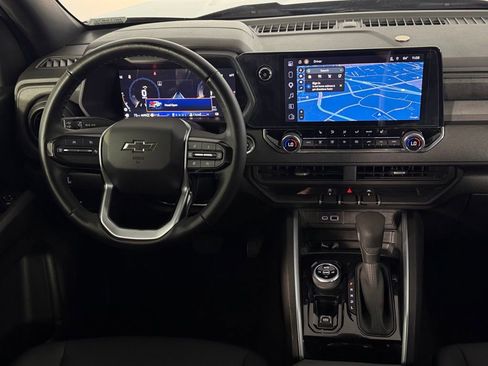 Used 2025 Chevrolet Colorado Trail Boss image 17