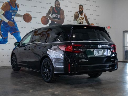 Used 2025 Honda Odyssey Sport-L image 22