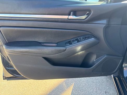 Used 2022 Nissan Altima 2.5 SV image 10