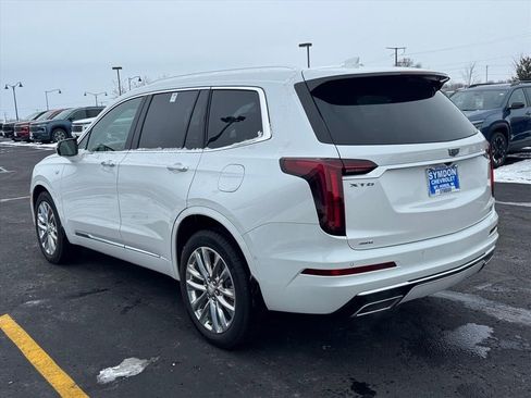 Used 2024 Cadillac XT6 Premium Luxury w/ Technology Package image 3