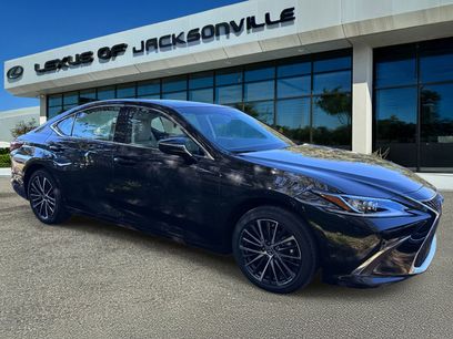 New 2025 Lexus ES 350 w/ Premium Package