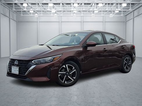 Used 2024 Nissan Sentra SV image 1