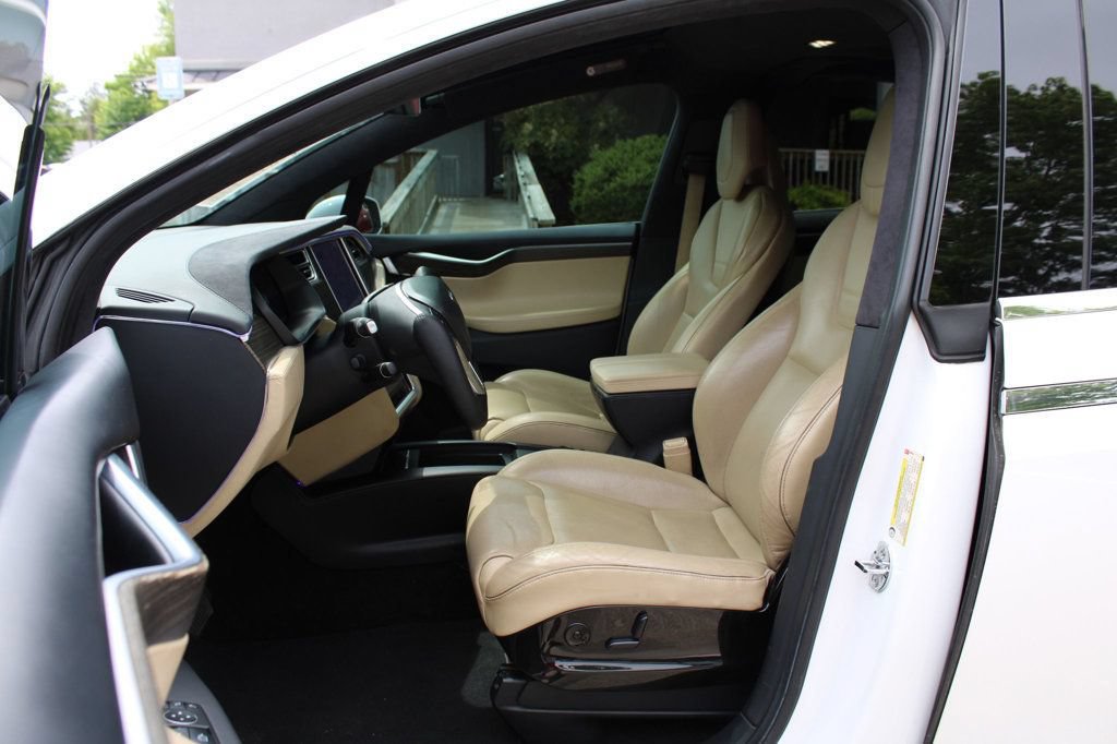 Used 2016 Tesla Model X 90D AWD/4WD image 17