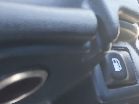 Used 1998 Chevrolet Corvette Coupe w/ Performance Handling Pkg image 30