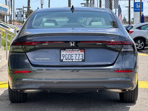 Used 2023 Honda Accord EX image 6