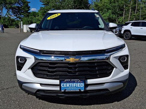 Certified 2024 Chevrolet TrailBlazer LT w/ LT Cold Weather Package FWD image 2