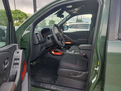 New 2026 Nissan Frontier PRO-4X w/ Tow Package AWD/4WD image 10