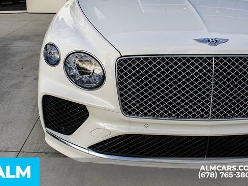 Used 2023 Bentley Bentayga image 12