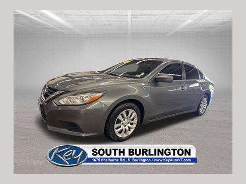 Used 2017 Nissan Altima 2.5 S w/ Power Driver Seat Package FWD image 1