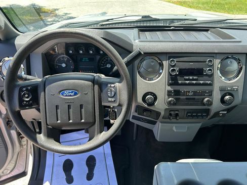 Used 2011 Ford F350 XLT w/ XLT Interior Pkg AWD/4WD image 21