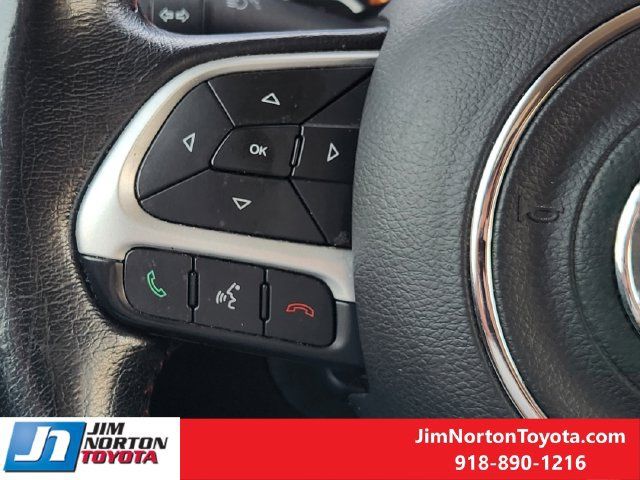 Used 2016 Jeep Renegade Trailhawk AWD/4WD image 28