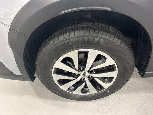 Certified 2023 Subaru Outback 2.5i image 8