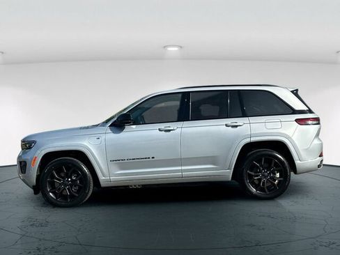 Used 2023 Jeep Grand Cherokee 30th Anniversary AWD/4WD image 3