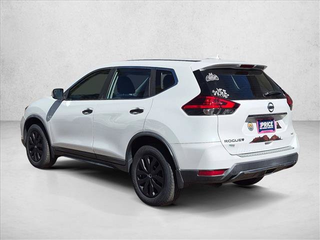 Used 2017 Nissan Rogue S AWD/4WD image 7