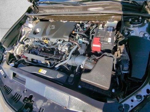 Used 2021 Toyota Camry LE w/ Convenience Package image 21