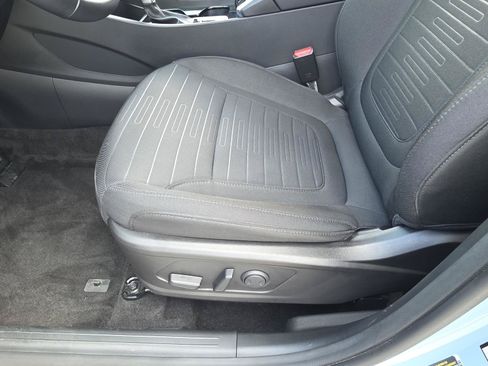 Used 2023 Hyundai Santa Cruz SEL Premium AWD/4WD image 16