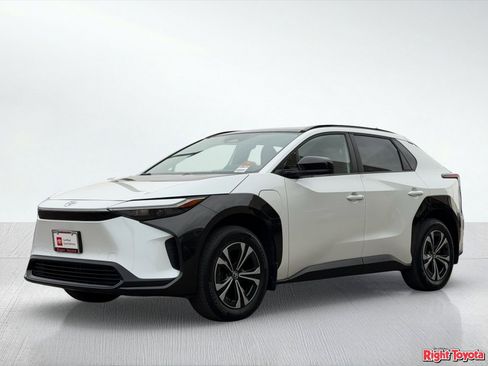 Certified 2023 Toyota bZ4X AWD w/ Weather Package image 2