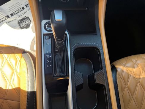 Used 2022 Nissan Sentra SV w/ SV Premium Package FWD image 21