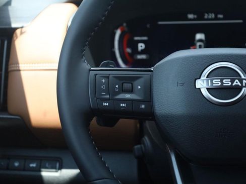 New 2026 Nissan Pathfinder Platinum AWD/4WD image 10