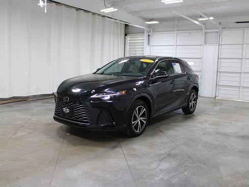 Used 2024 Lexus RX 350 FWD w/ Technology Package image 4