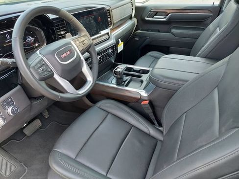 Used 2024 GMC Sierra 1500 SLT w/ SLT Premium Plus Package AWD/4WD image 21