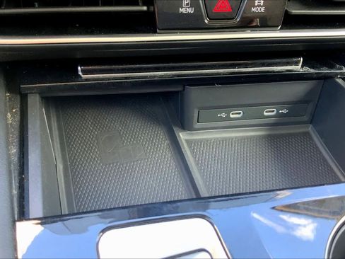 Used 2024 Volkswagen Atlas SEL Premium R-Line image 35