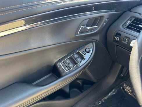 Used 2016 Chevrolet Impala LTZ FWD image 34